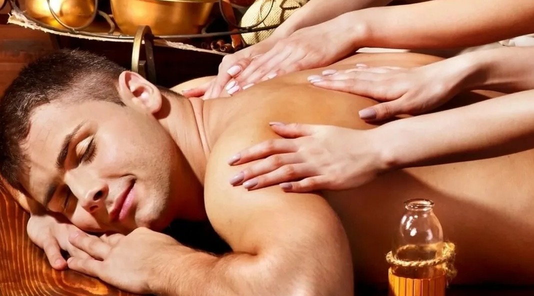 Эротический массаж в сауне станет приятной частью вашей программы